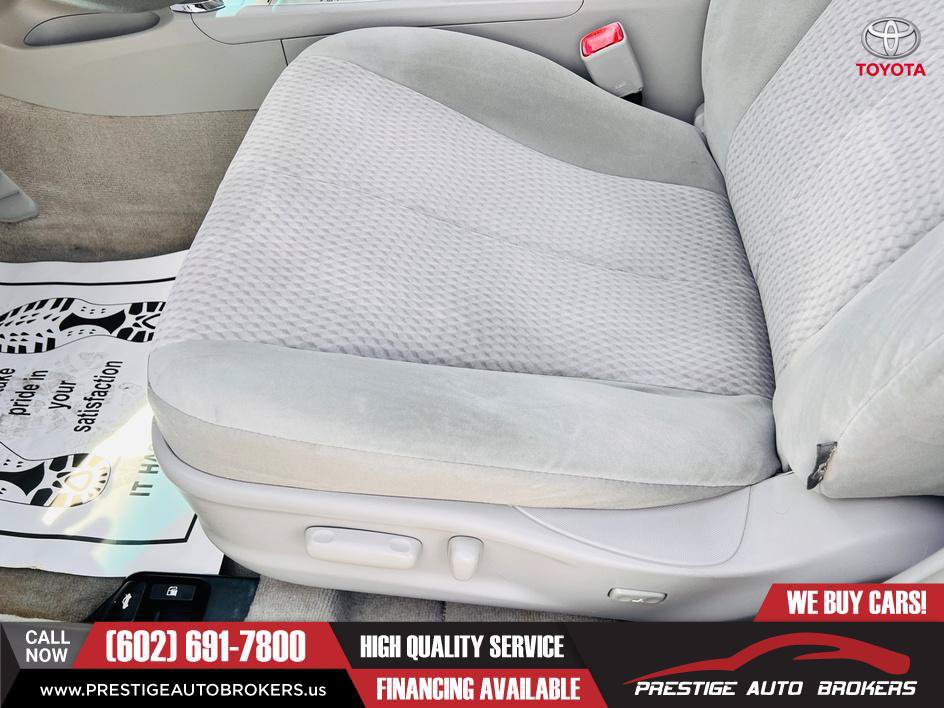 Used 2010 Toyota Camry FWD image 5