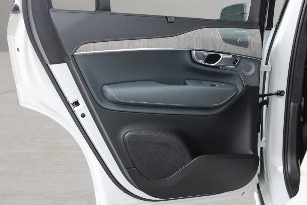 Certified 2024 Volvo XC90 B6 Ultimate w/ Lounge Package AWD/4WD image 24