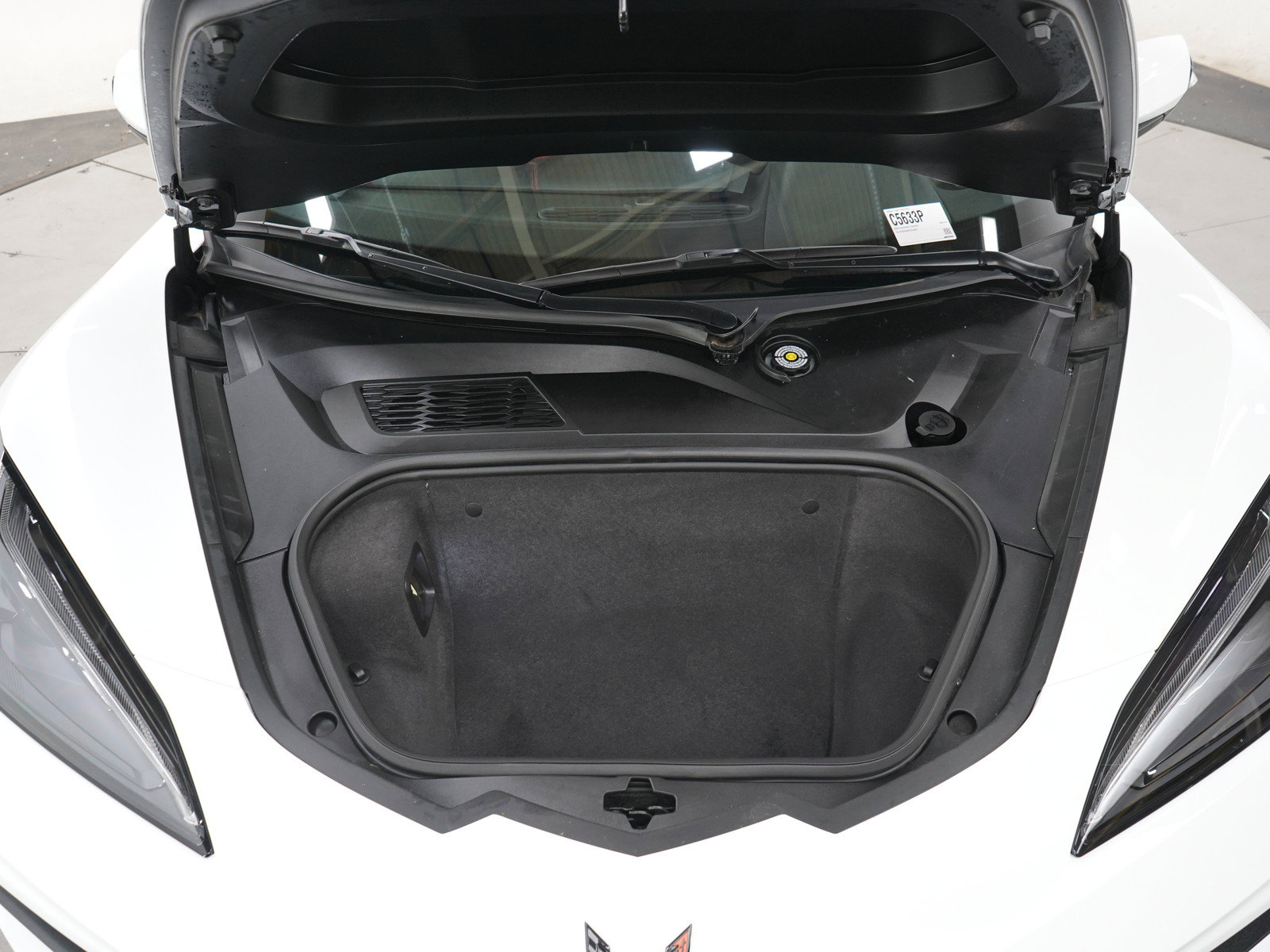 Used 2023 Chevrolet Corvette Stingray Coupe w/ Battery Protection Package RWD image 32