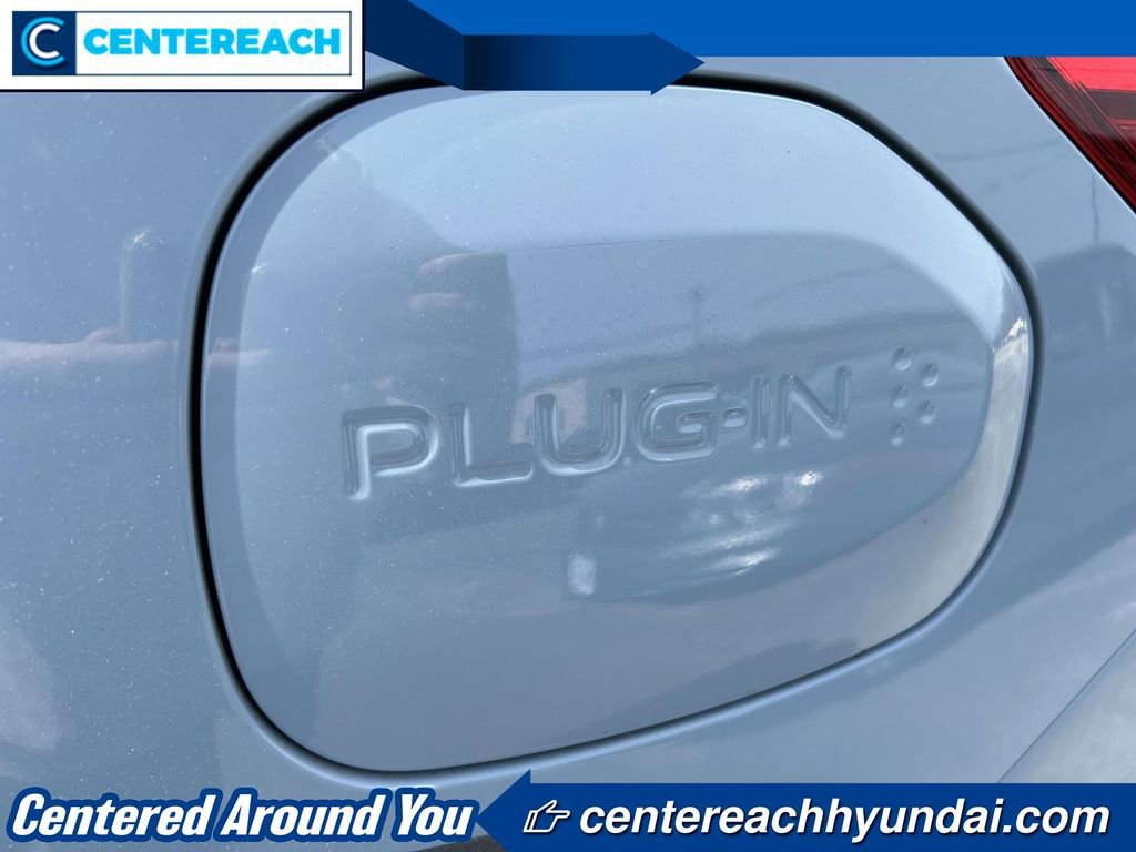 Used 2020 Subaru Crosstrek Hybrid w/ Moonroof Package w/Navigation image 11