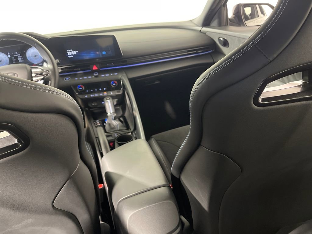 Certified 2025 Hyundai Elantra N image 17