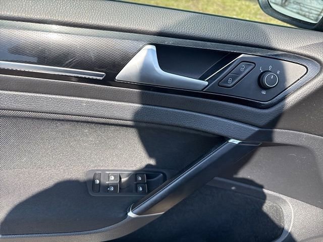 Used 2017 Volkswagen GTI S image 6