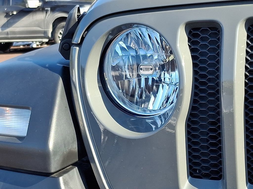 Used 2021 Jeep Wrangler Sport image 9