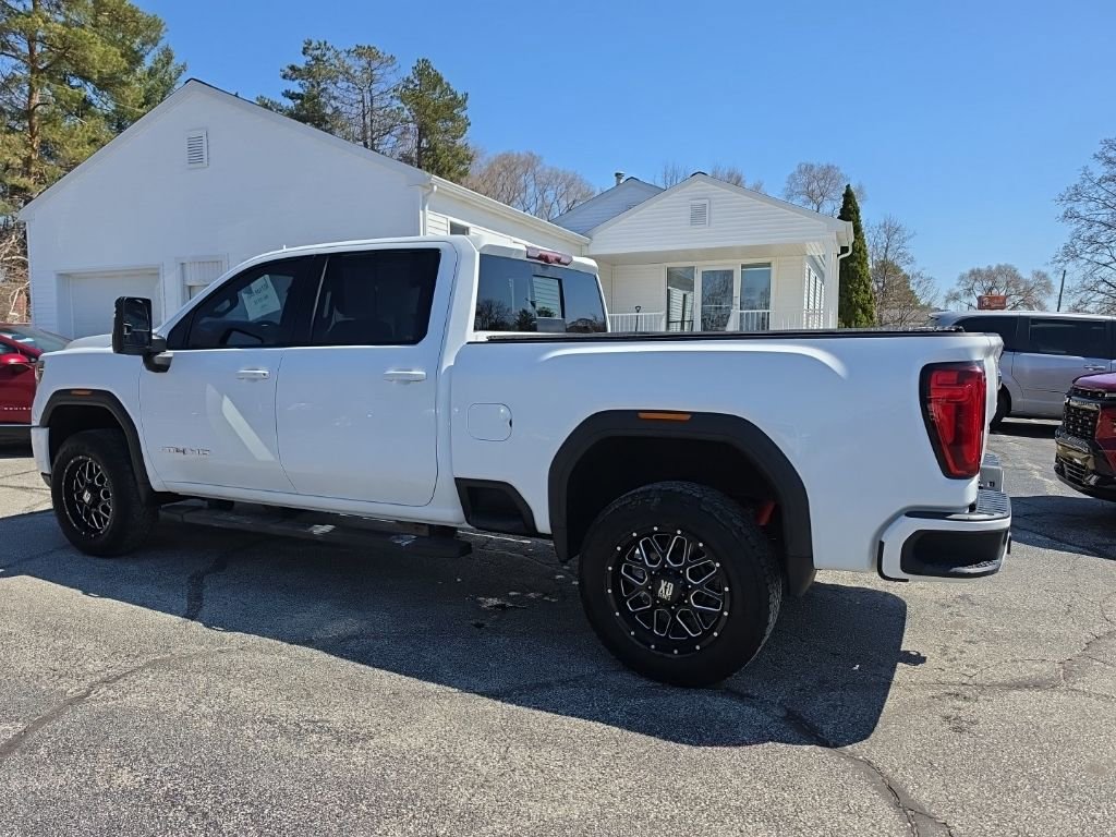 Used 2020 GMC Sierra 2500 AT4 w/ AT4 Premium Package image 4