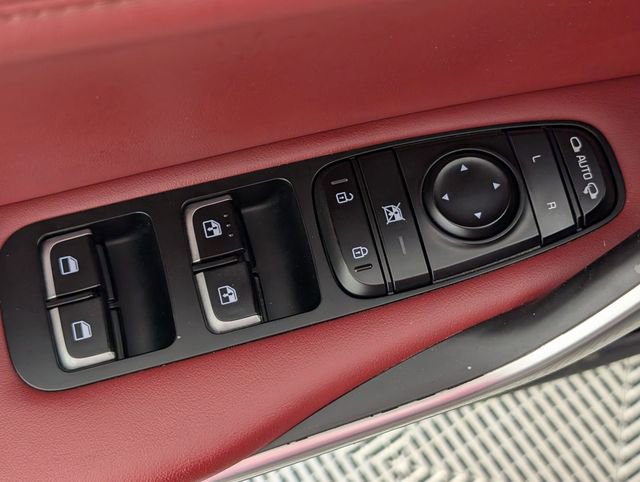 Used 2018 Kia Stinger GT1 image 12