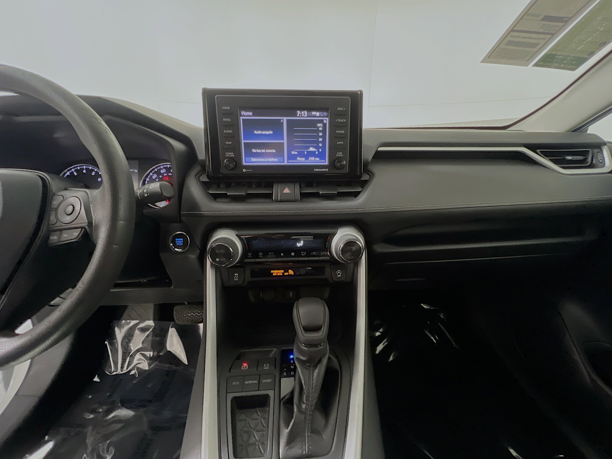 Used 2021 Toyota RAV4 XLE image 25