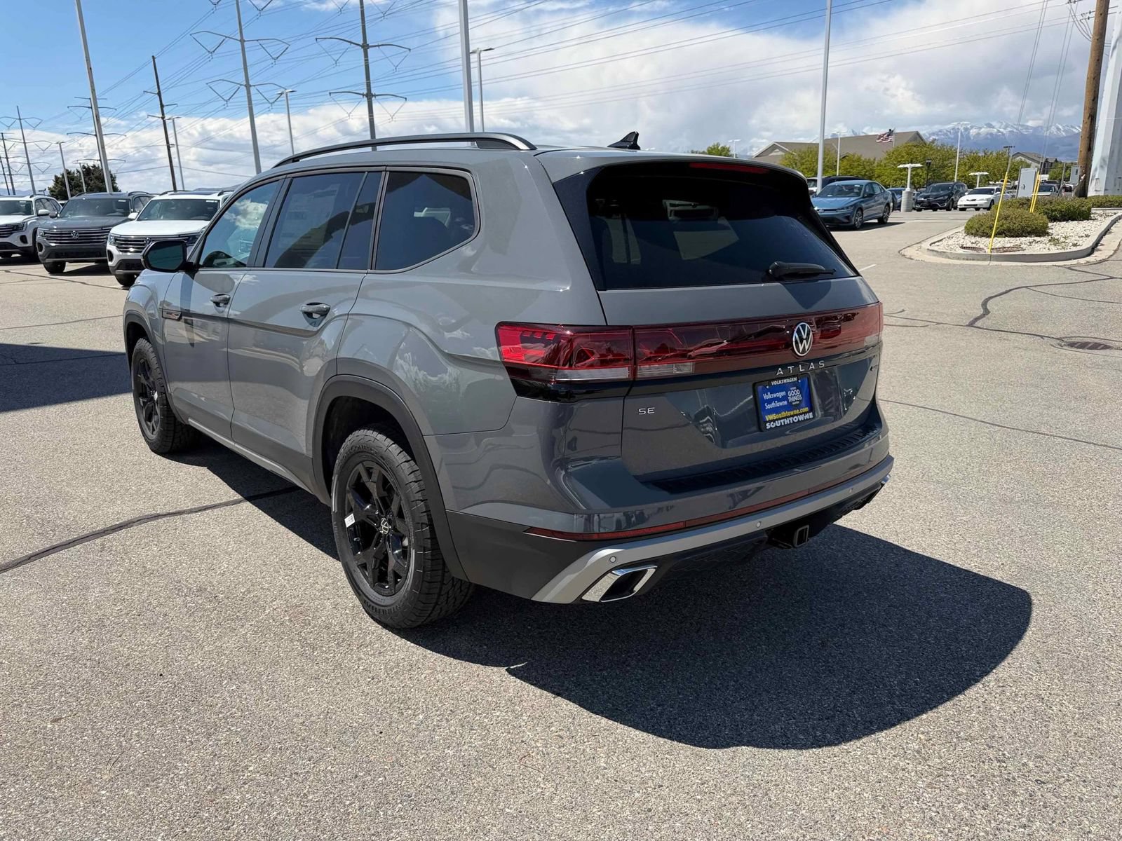 New 2026 Volkswagen Atlas Peak Edition AWD/4WD image 5