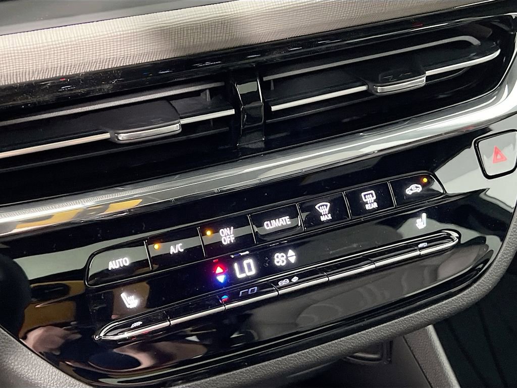 New 2025 Buick Envista Avenir image 12