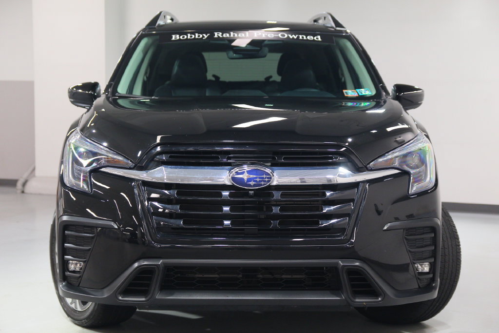 Used 2024 Subaru Ascent Limited w/ Technology Package AWD/4WD image 8