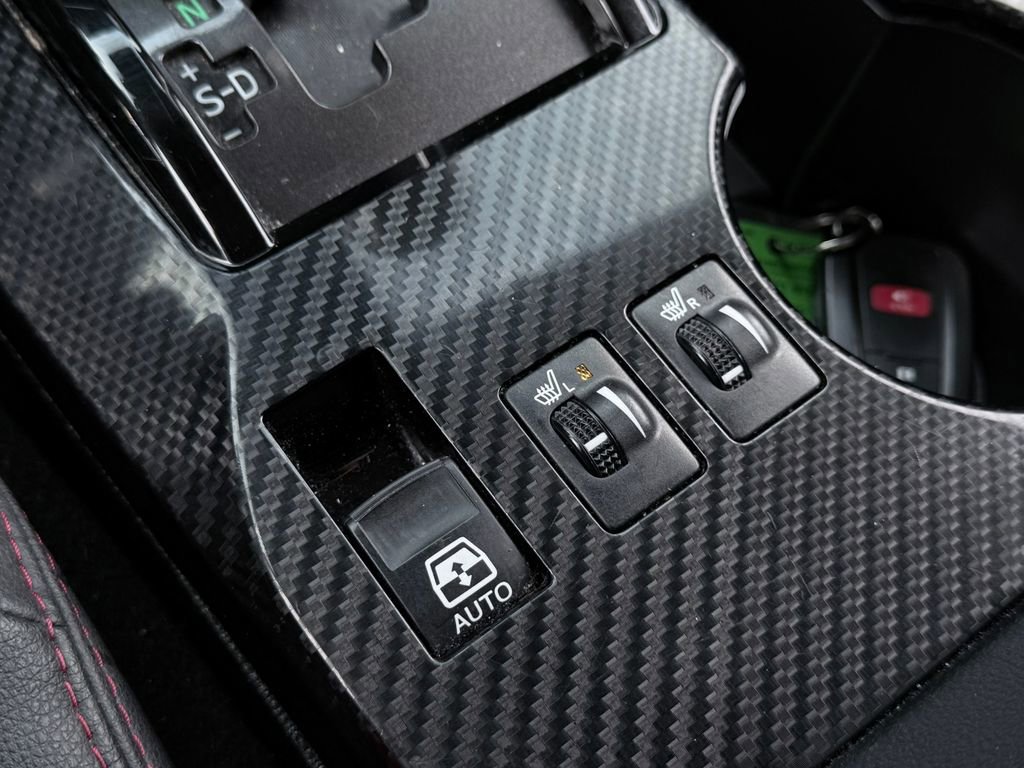 Used 2024 Toyota 4Runner TRD Off-Road Premium image 32