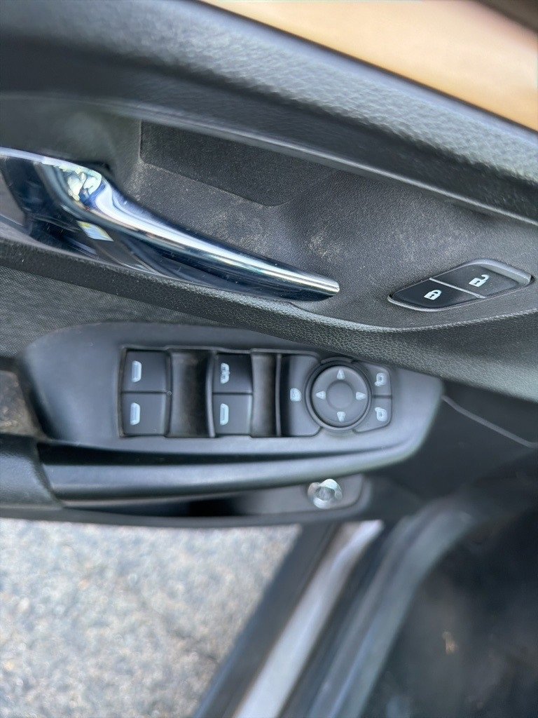 Used 2022 Chevrolet TrailBlazer ACTIV w/ Sun and Liftgate Package image 13