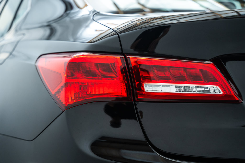 Used 2018 Acura TLX FWD image 8