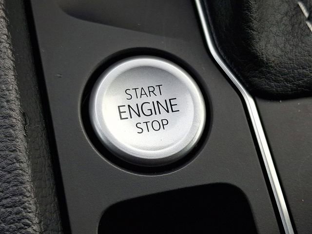 Used 2023 Volkswagen Atlas Cross Sport SEL R-Line image 23