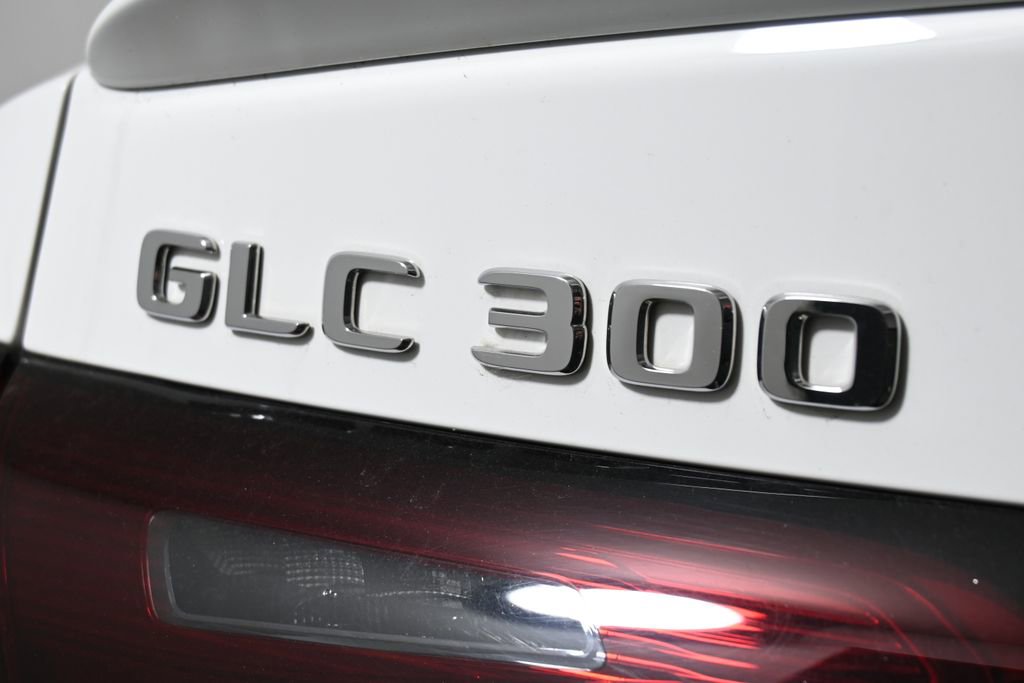 Certified 2025 Mercedes-Benz GLC 300 4MATIC image 35