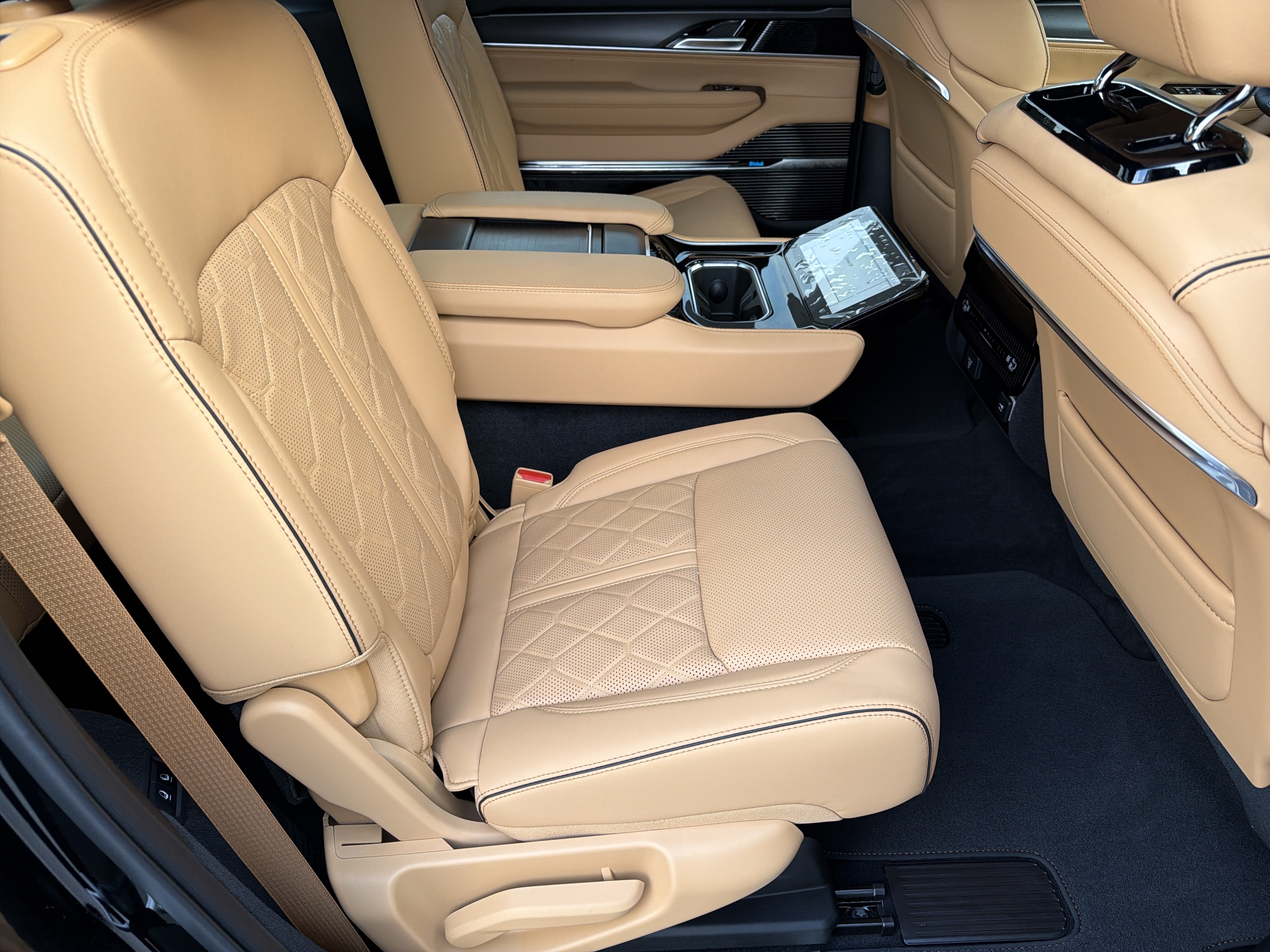 New 2026 Jeep Grand Wagoneer Summit AWD/4WD image 17