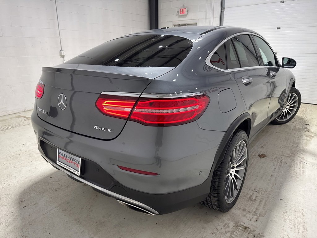 Used 2019 Mercedes-Benz GLC 300 4MATIC Coupe image 4