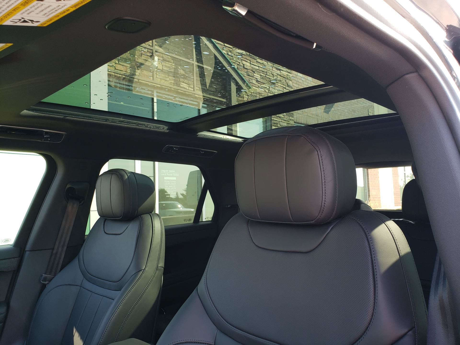 New 2027 Land Rover Range Rover Sport Dynamic SE AWD/4WD image 11