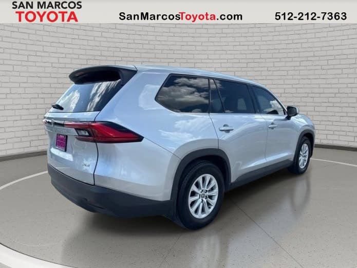 Used 2024 Toyota Grand Highlander FWD image 6