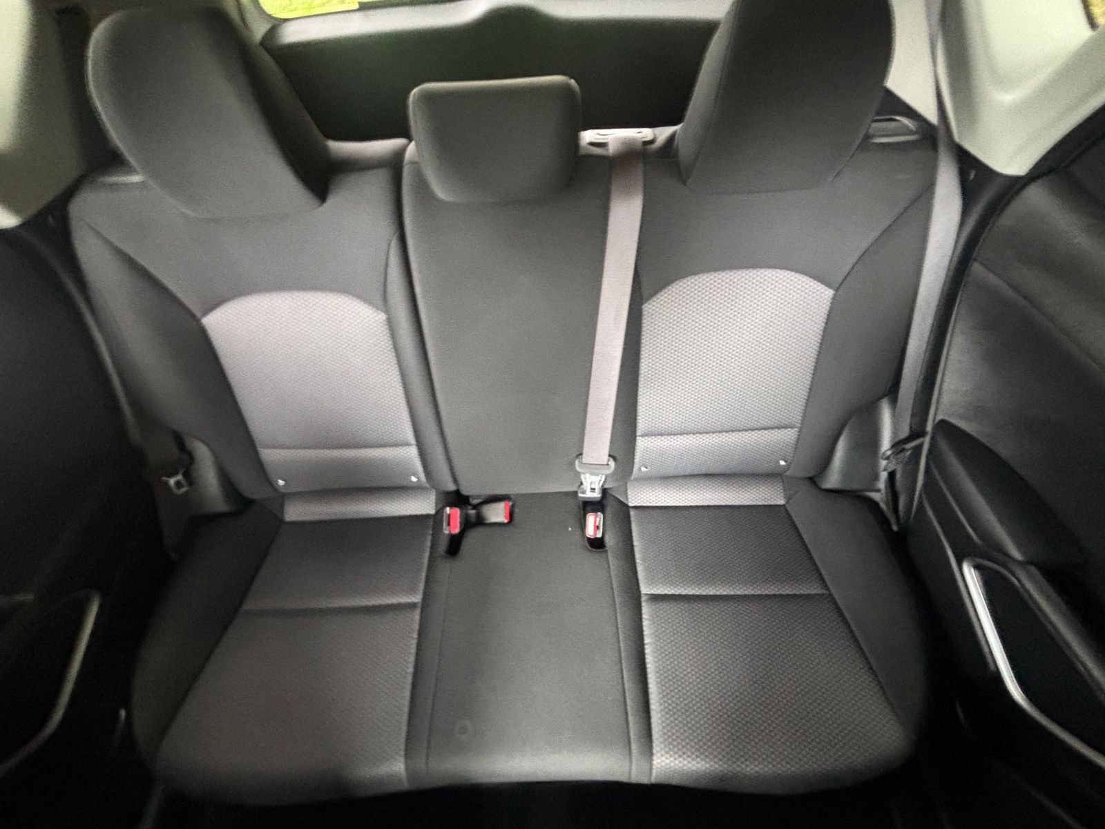 Used 2025 Kia Soul LX w/ LX Technology Package FWD image 37