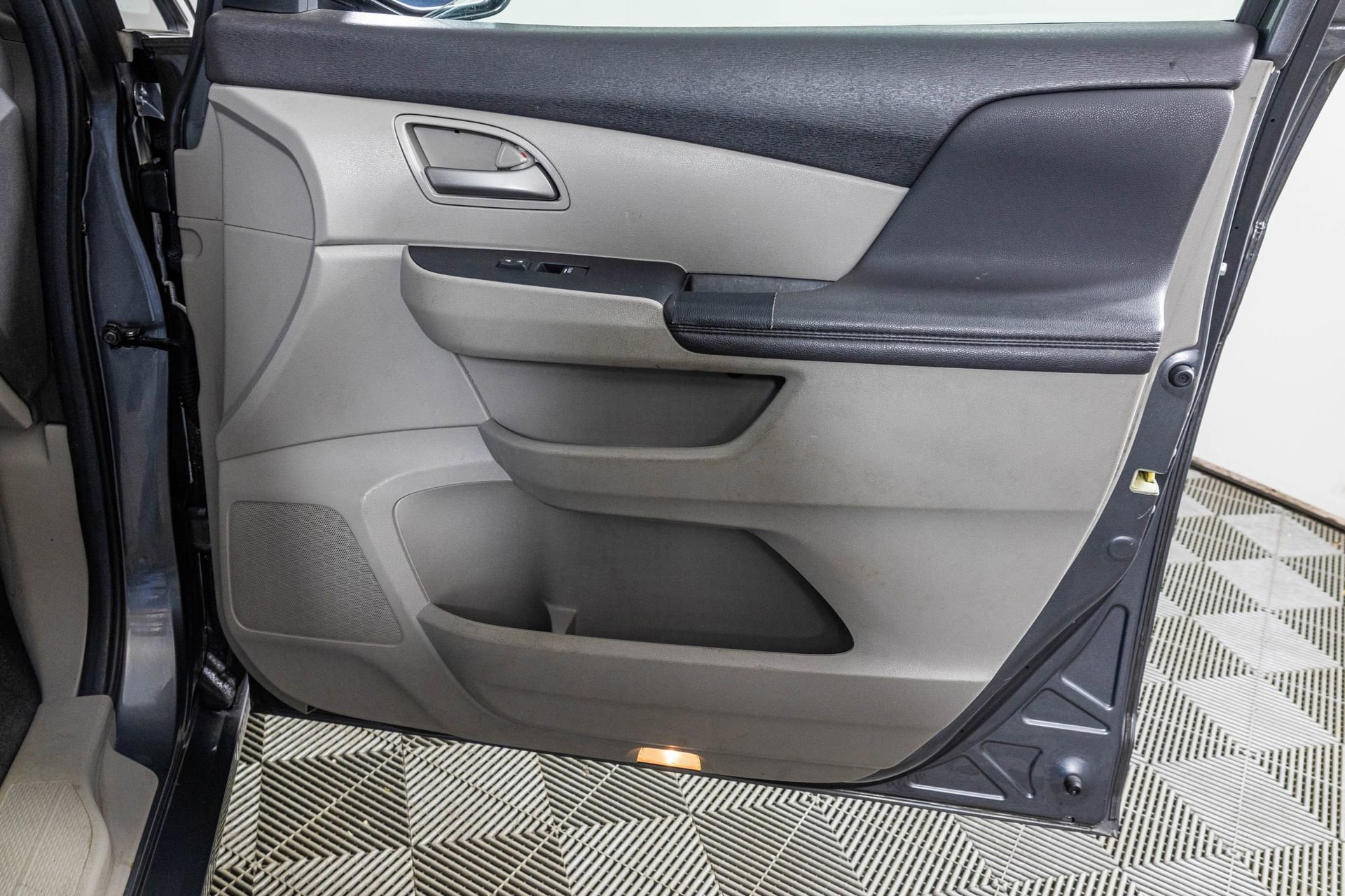 Used 2012 Honda Odyssey Touring image 52