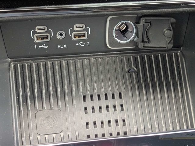 New 2026 Jeep Grand Cherokee Altitude AWD/4WD image 27