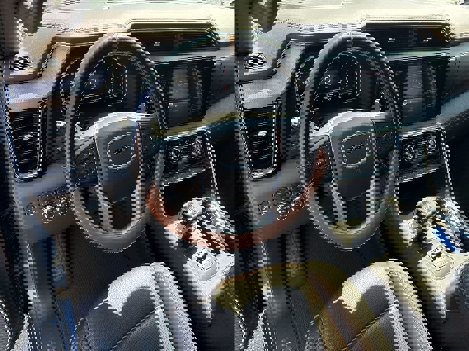 Certified 2025 GMC Sierra 1500 Denali w/ Denali Reserve Package image 18