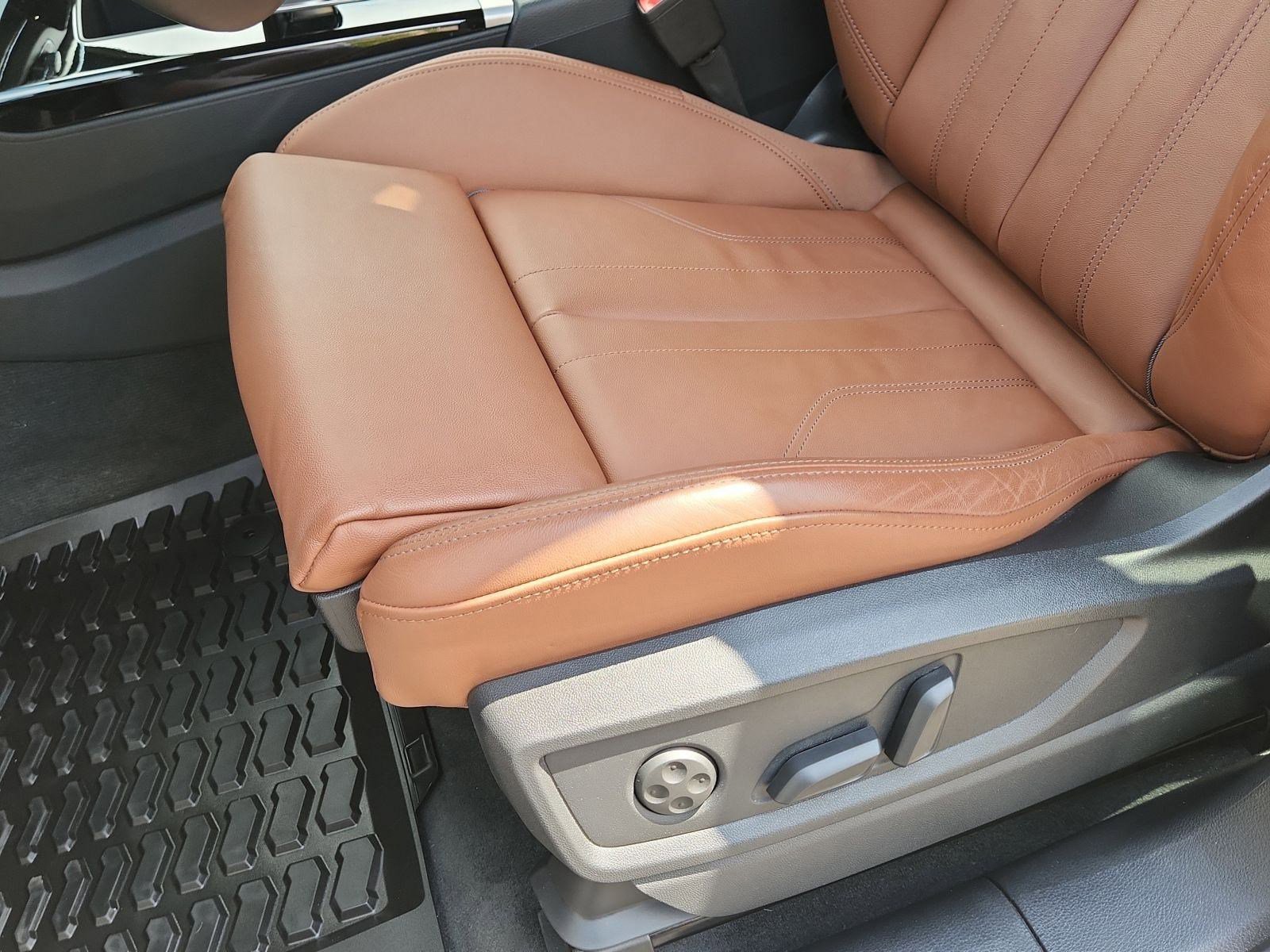 Certified 2025 Audi Q5 2.0T Premium w/ Convenience Plus Package image 8