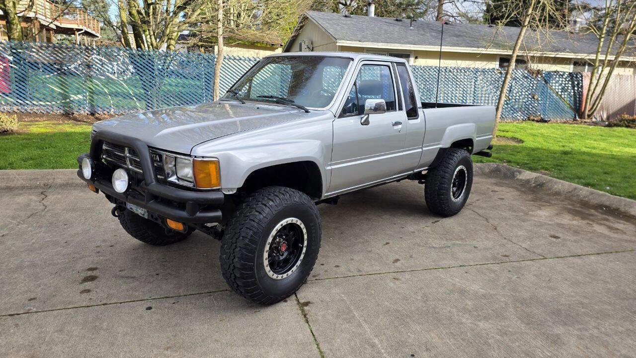 Used 1987 Toyota Pickup Deluxe