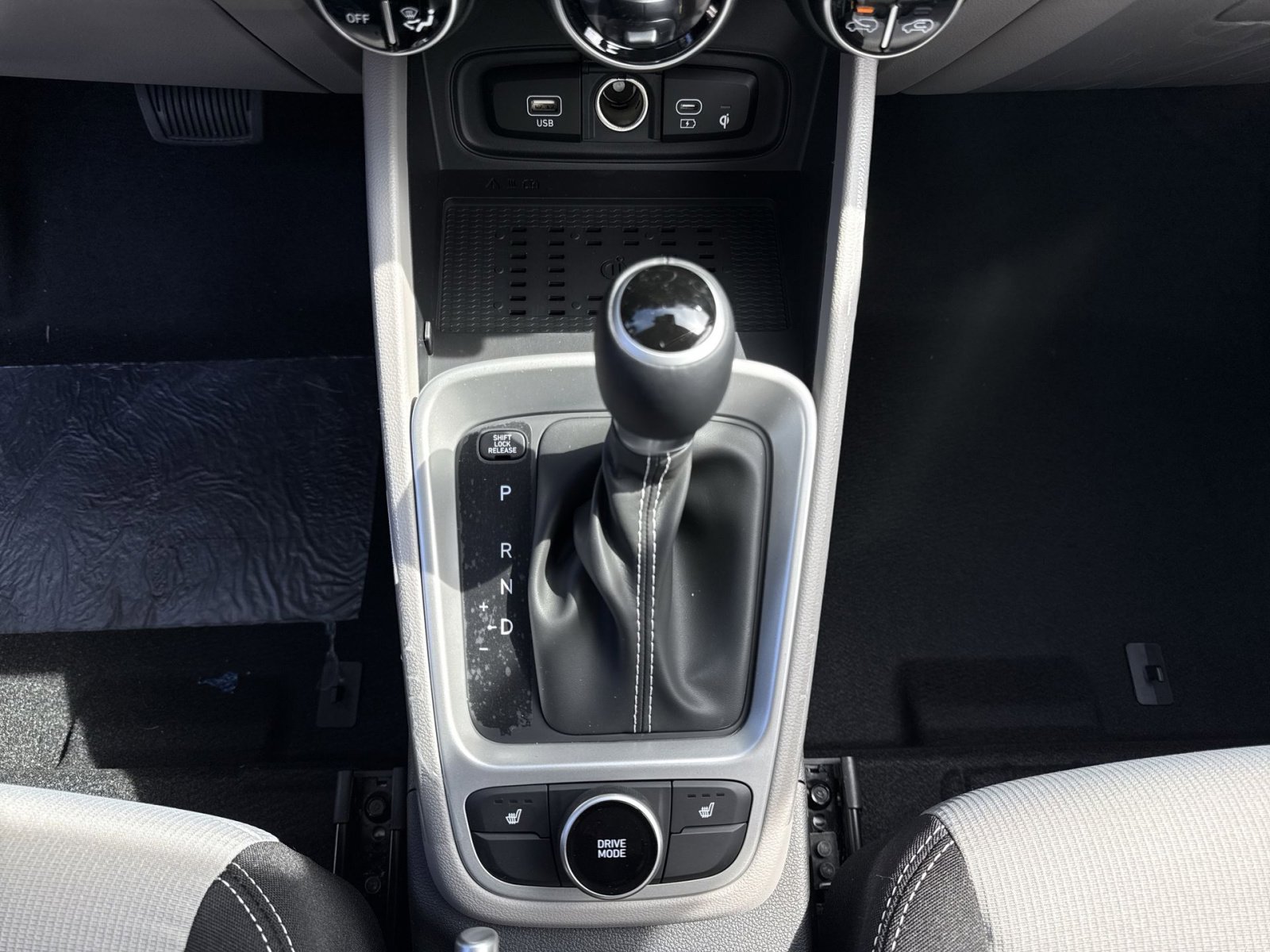New 2026 Hyundai Venue SEL FWD image 21