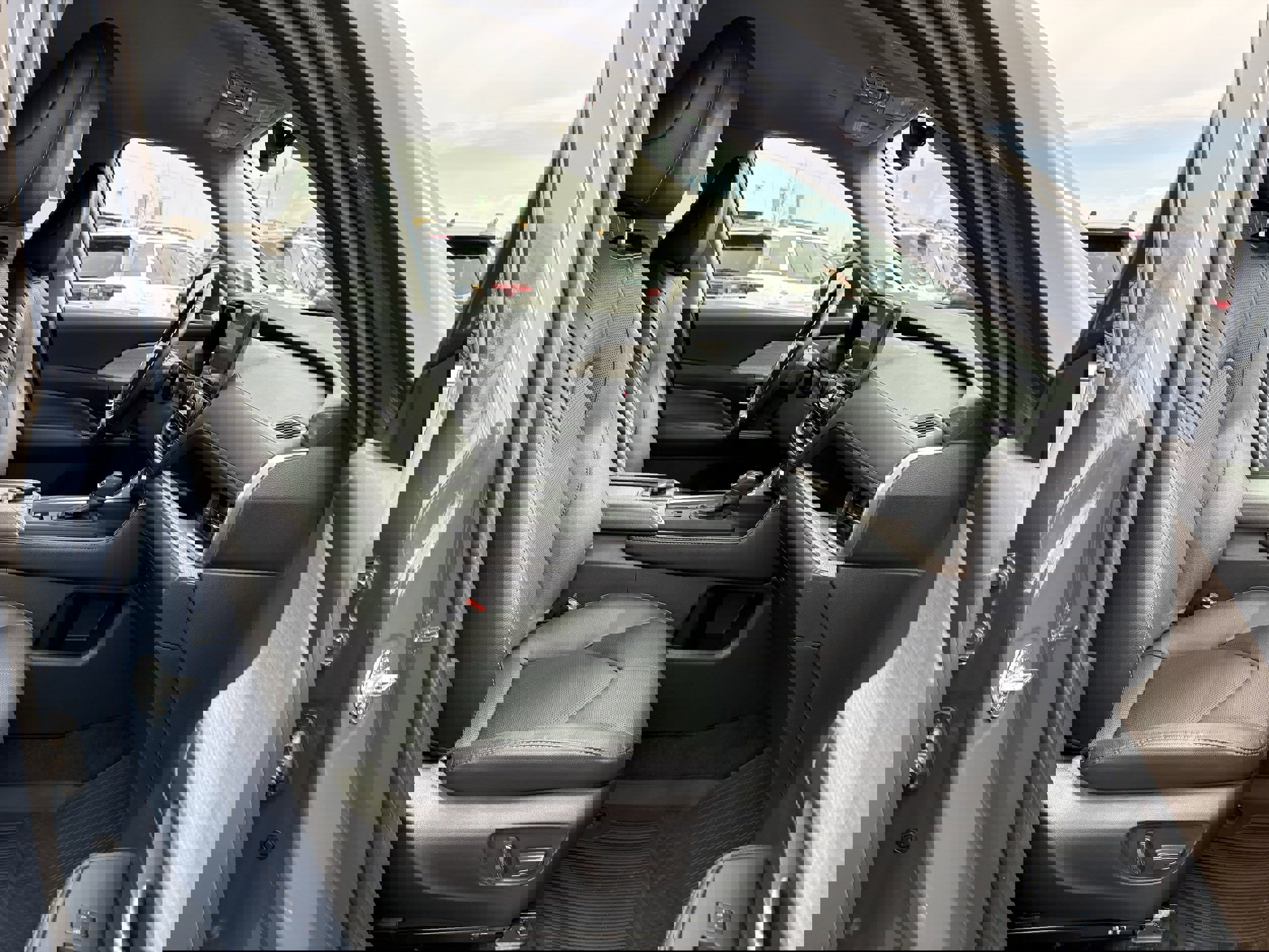 Used 2024 Toyota Grand Highlander Limited image 29