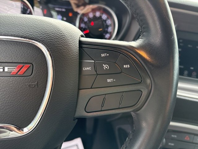 Used 2022 Dodge Challenger SXT image 19