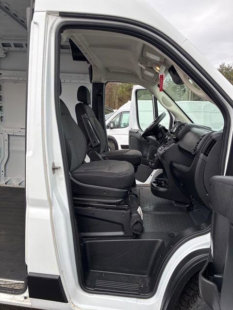 Used 2025 RAM ProMaster 2500 w/ Convenience Group image 18