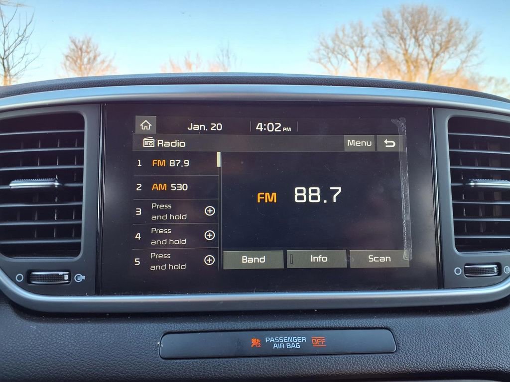 Used 2021 Kia Sportage LX AWD/4WD image 10