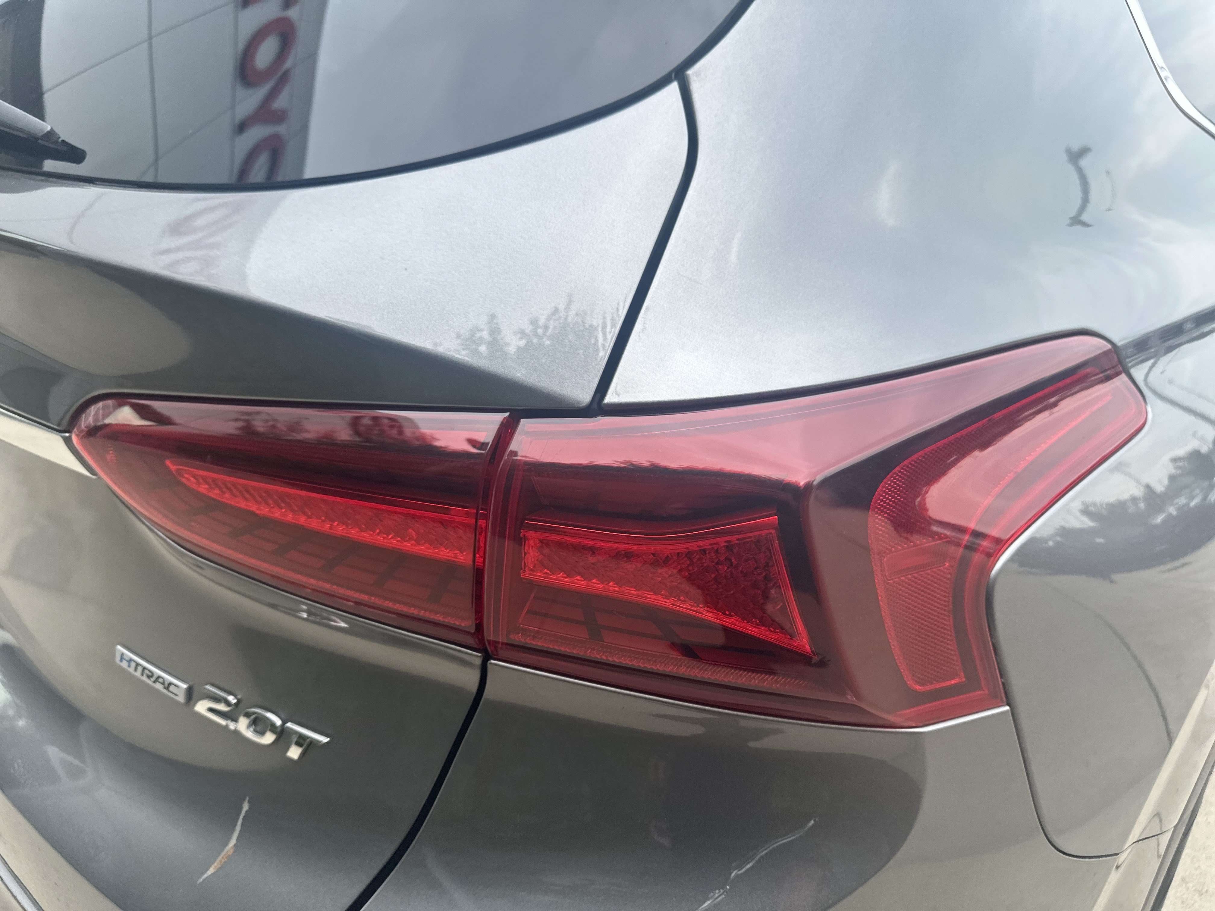 Used 2019 Hyundai Santa Fe AWD image 12