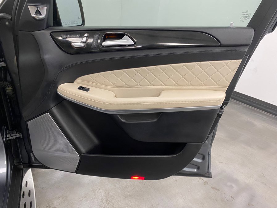 Used 2018 Mercedes-Benz GLS 550 4MATIC image 49