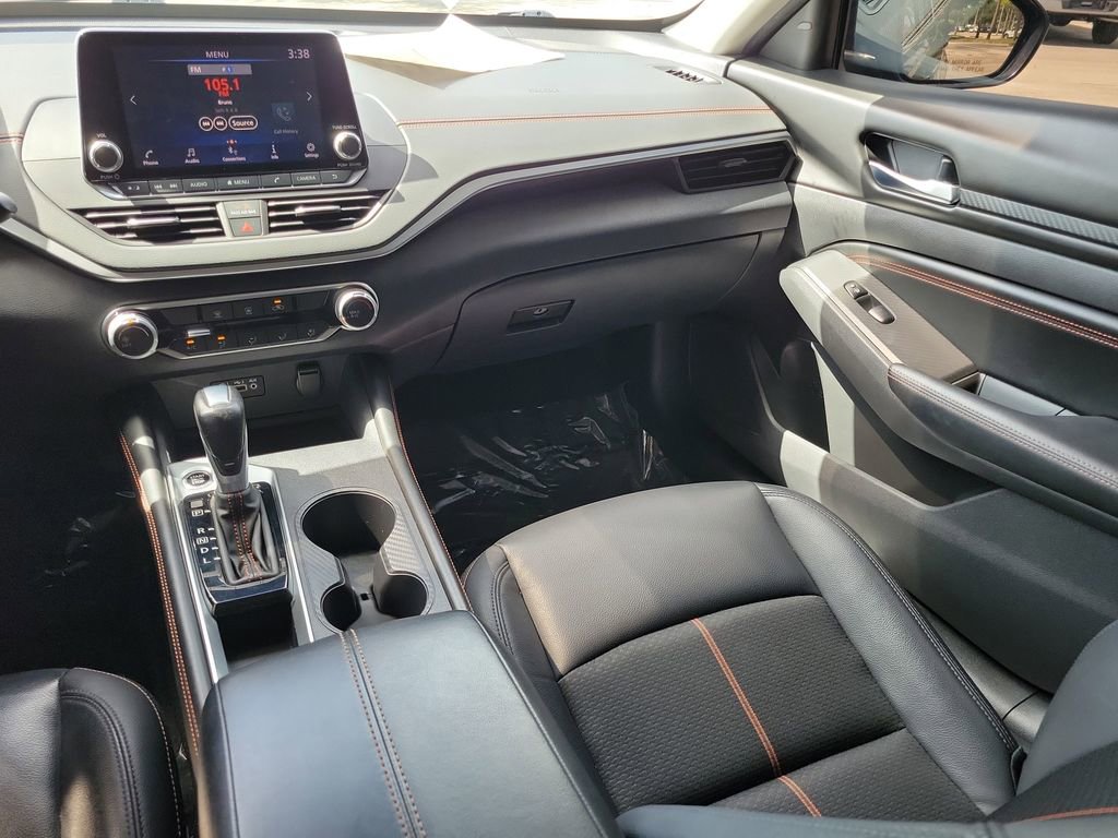 Used 2021 Nissan Altima 2.5 SR FWD image 16