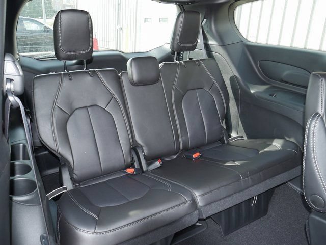 New 2026 Chrysler Voyager LX FWD image 19