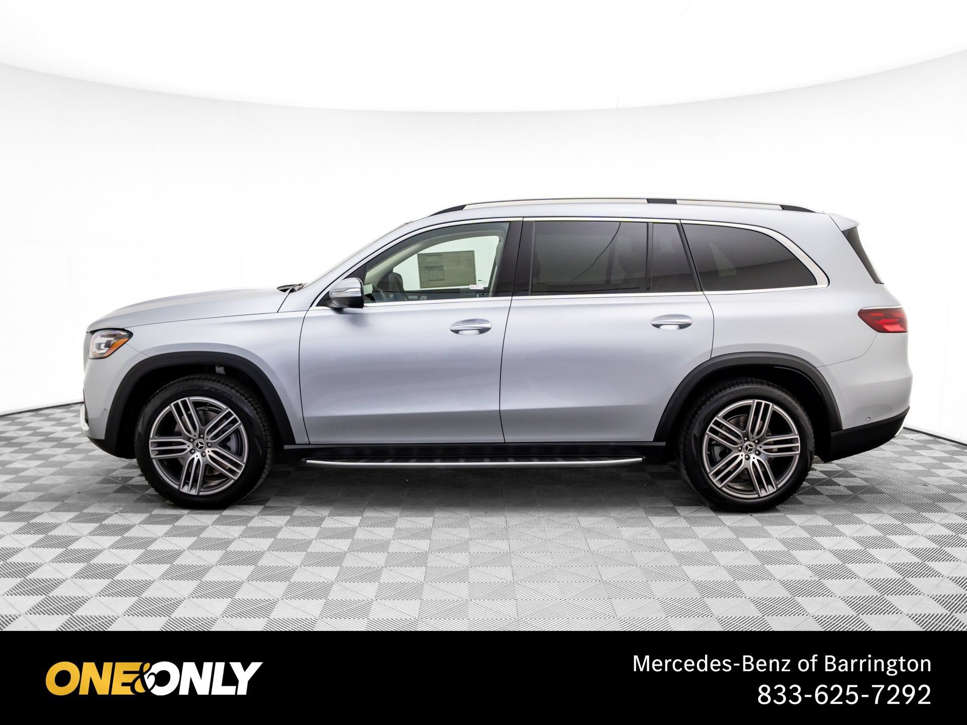 New 2026 Mercedes-Benz GLS 450 4MATIC image 2