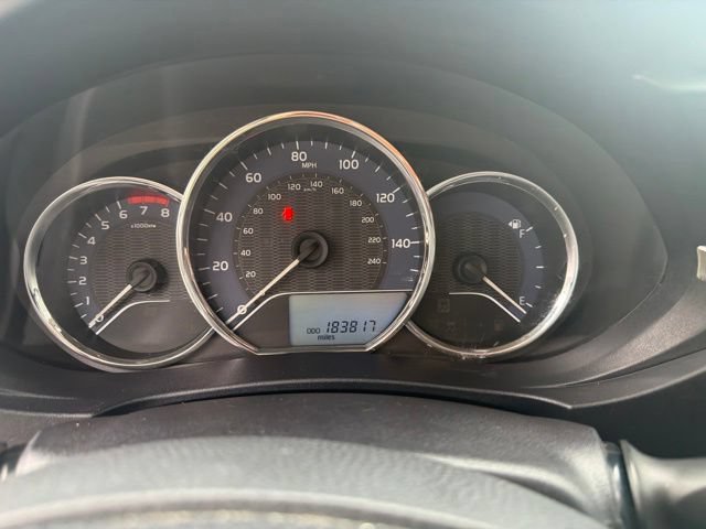 Used 2015 Toyota Corolla LE FWD image 16