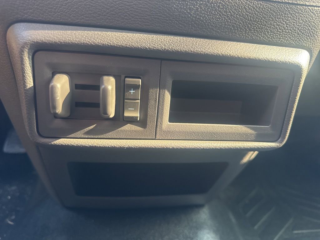 New 2024 Ford Transit 150 148 Medium Roof w/ Load Area Protection Package image 32