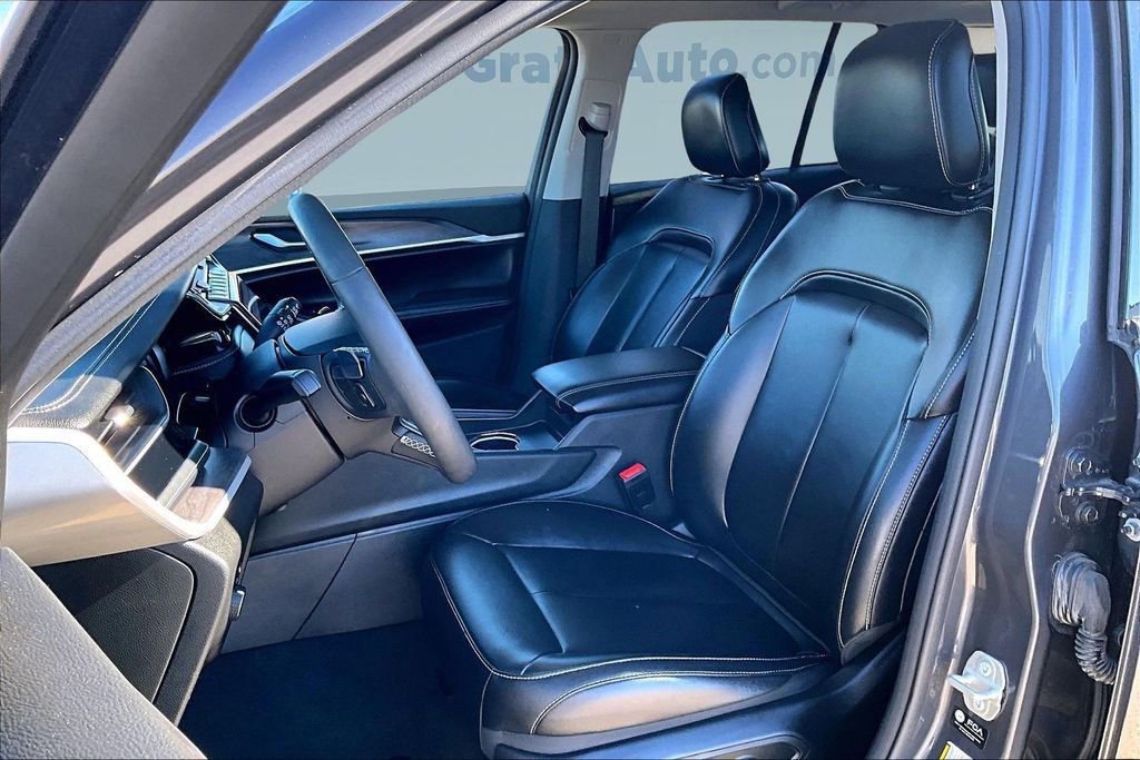 Used 2024 Jeep Grand Cherokee Limited 4xe image 18