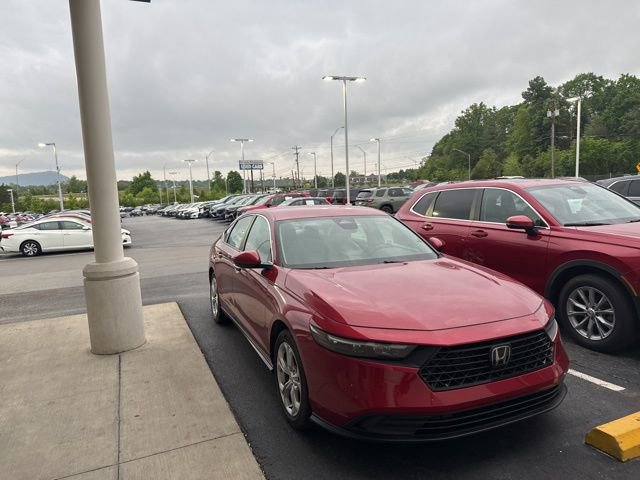 Used 2024 Honda Accord LX video 2