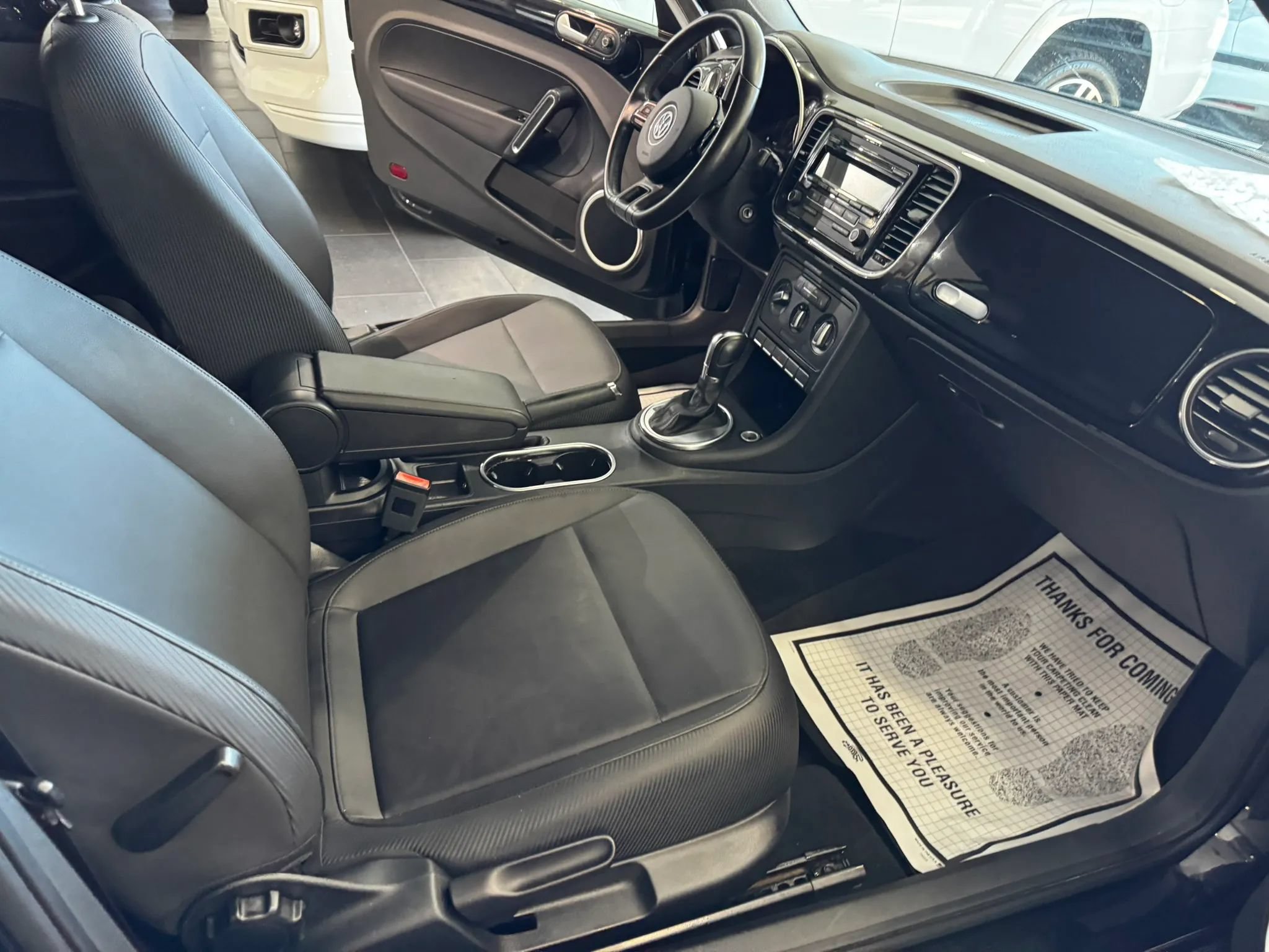 Used 2015 Volkswagen Beetle 1.8T FWD image 10