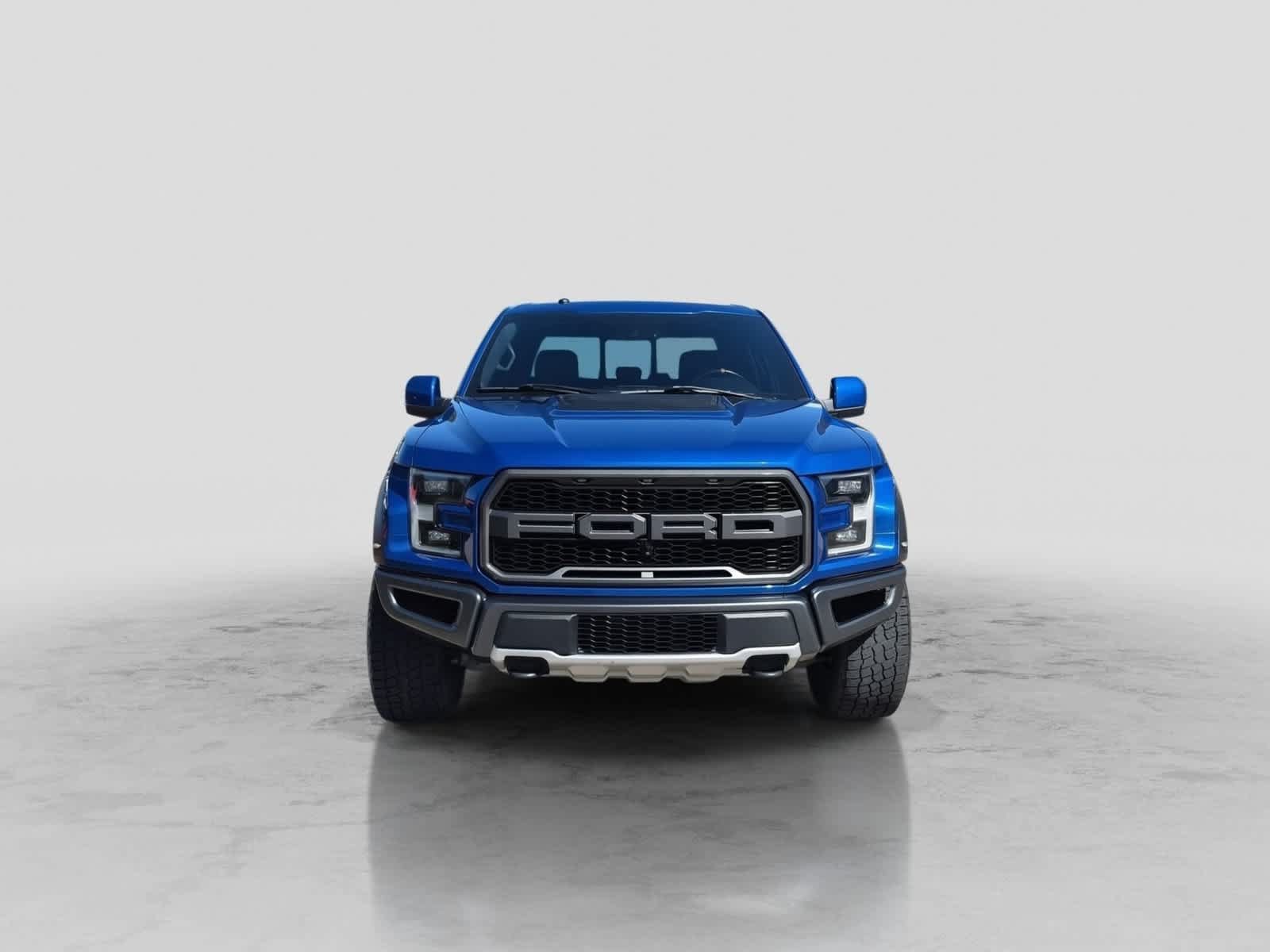 Used 2018 Ford F150 Raptor w/ Equipment Group 802A Luxury AWD/4WD image 3