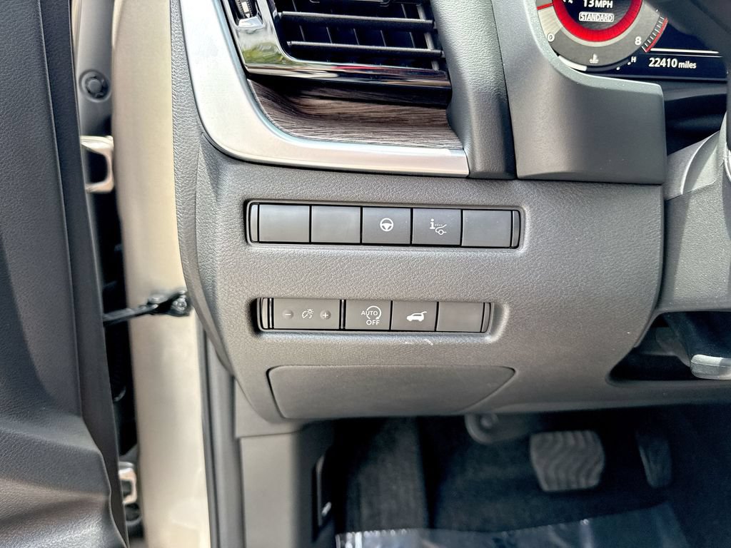 Used 2024 Nissan Rogue Platinum w/ Platinum Premium Package FWD image 56