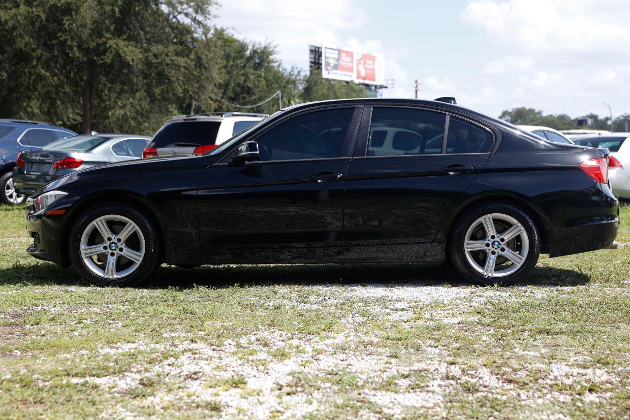 Used 2015 BMW 320i Sedan RWD image 3