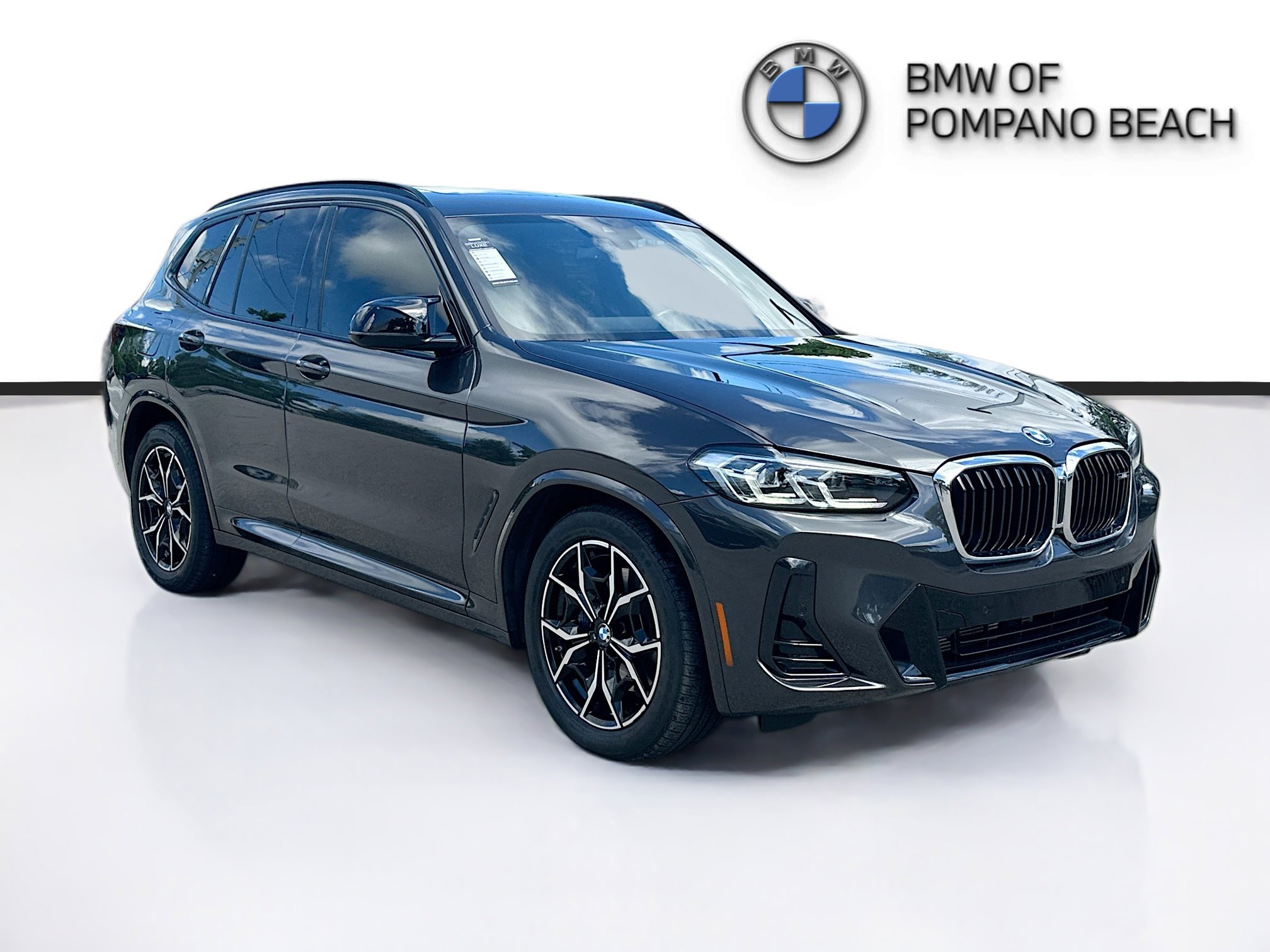 Used 2024 BMW X3 M40i image 1
