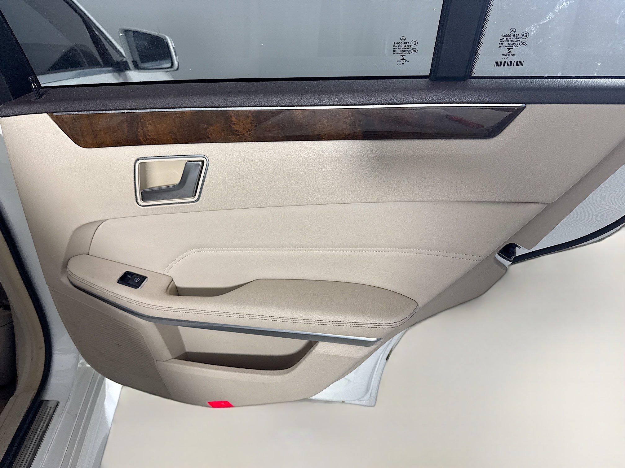 Used 2016 Mercedes-Benz E 350 Sedan w/ Premium Package image 27