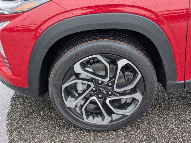 New 2026 Chevrolet Trax RS w/ Sunroof Package FWD image 8