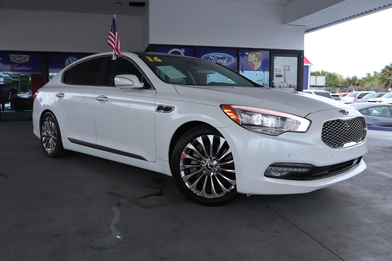 Used 2016 Kia K900 Luxury image 3